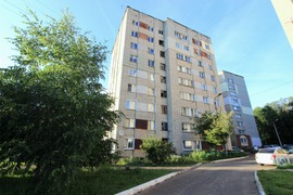 Кв-ра с большой кухней за 2200тр.